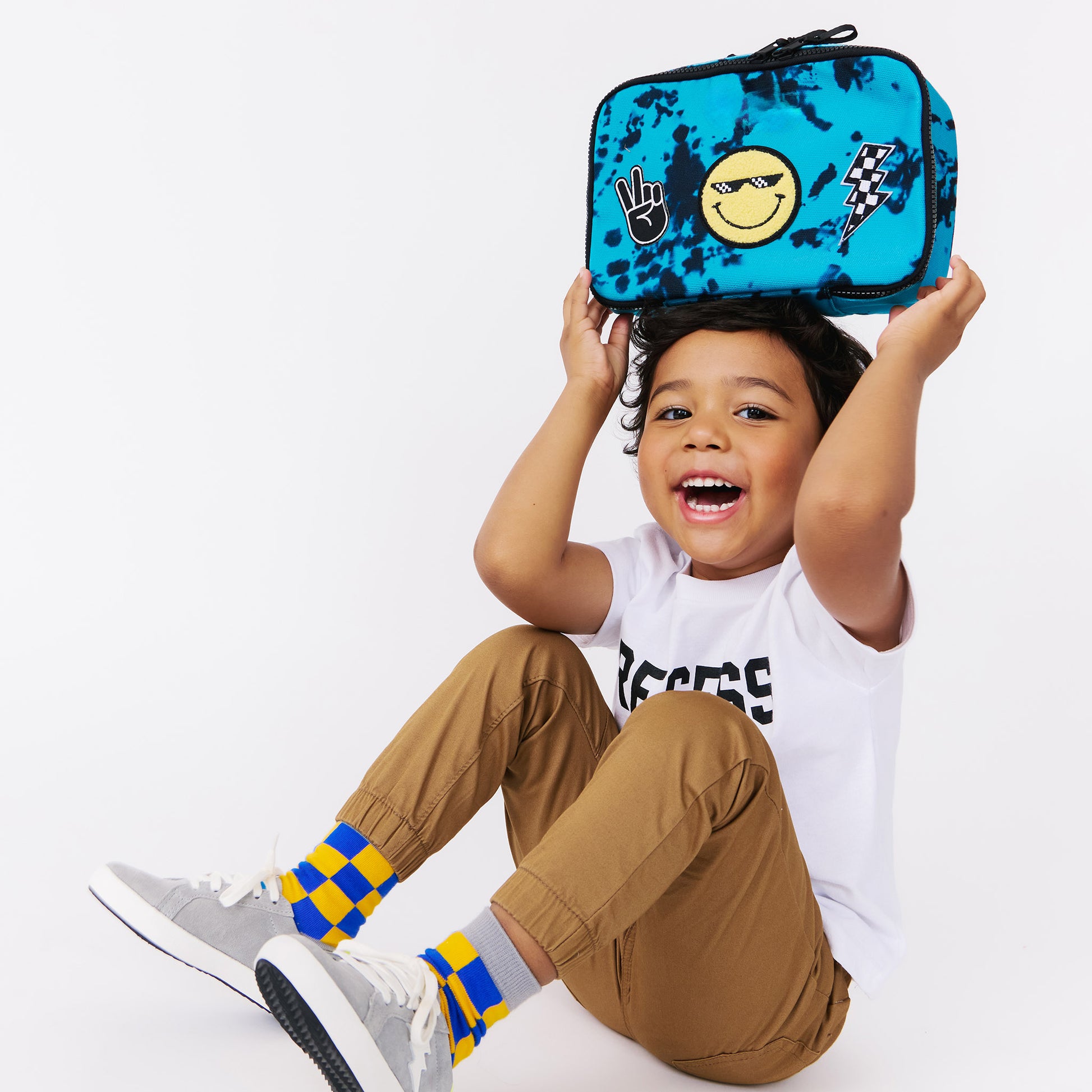 boys tie dye lunch box 