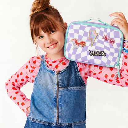 girl with lunchbox