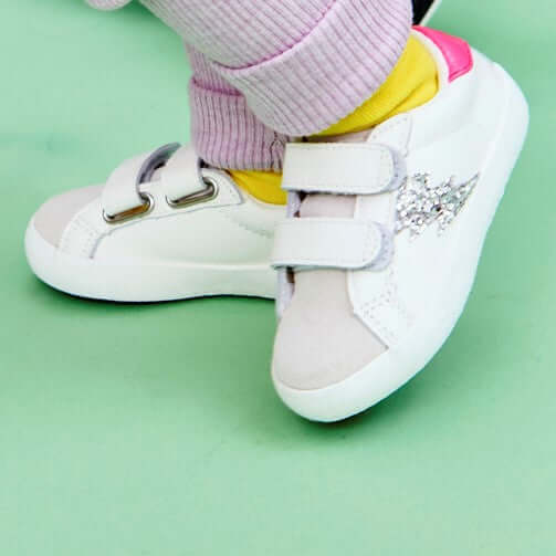 Kids leather sneakers Ziggy style in white and pink with toddler friendly velcro closures